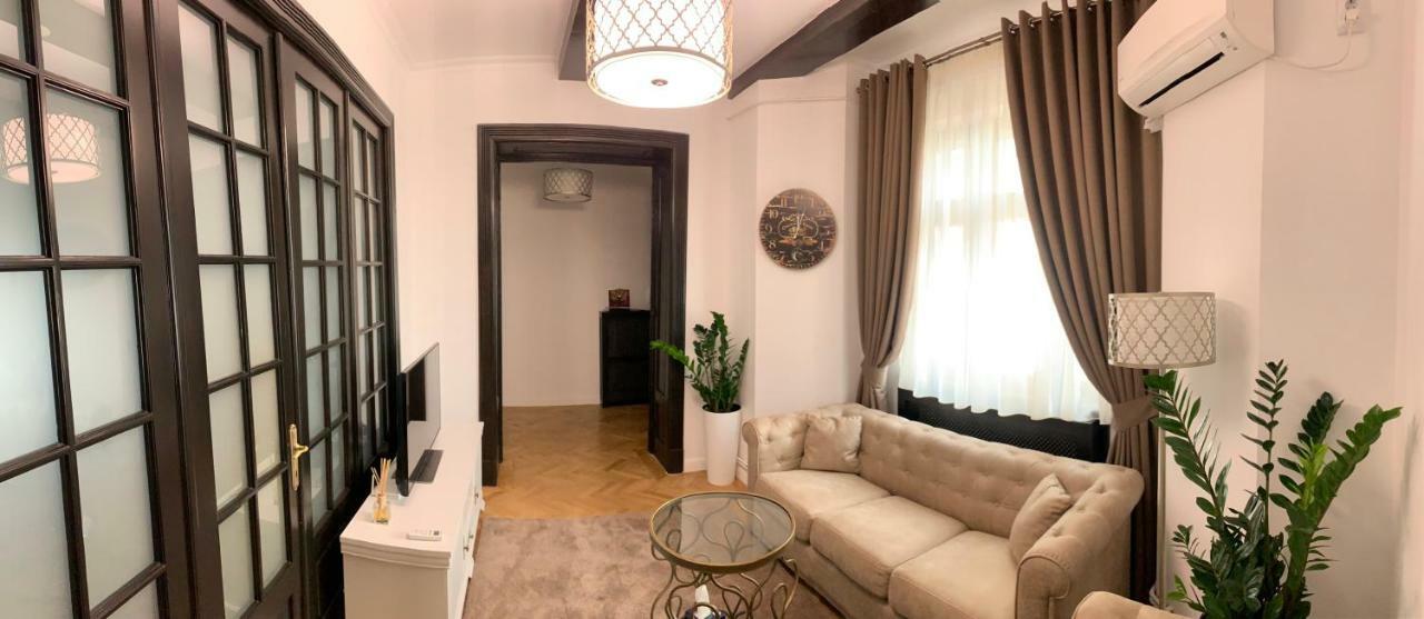 English Apartment Craiova Exteriér fotografie
